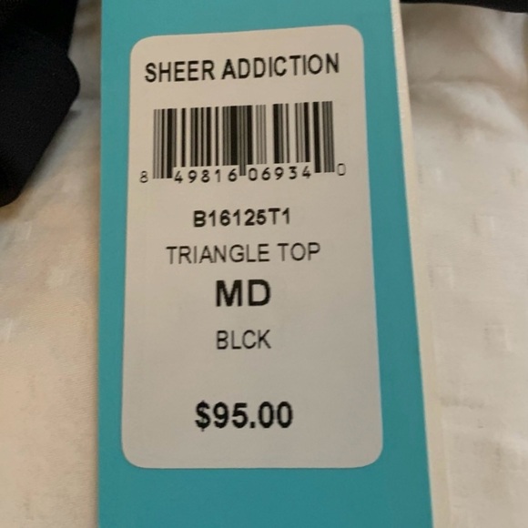 Beach Bunny Top - Picture 2 of 2